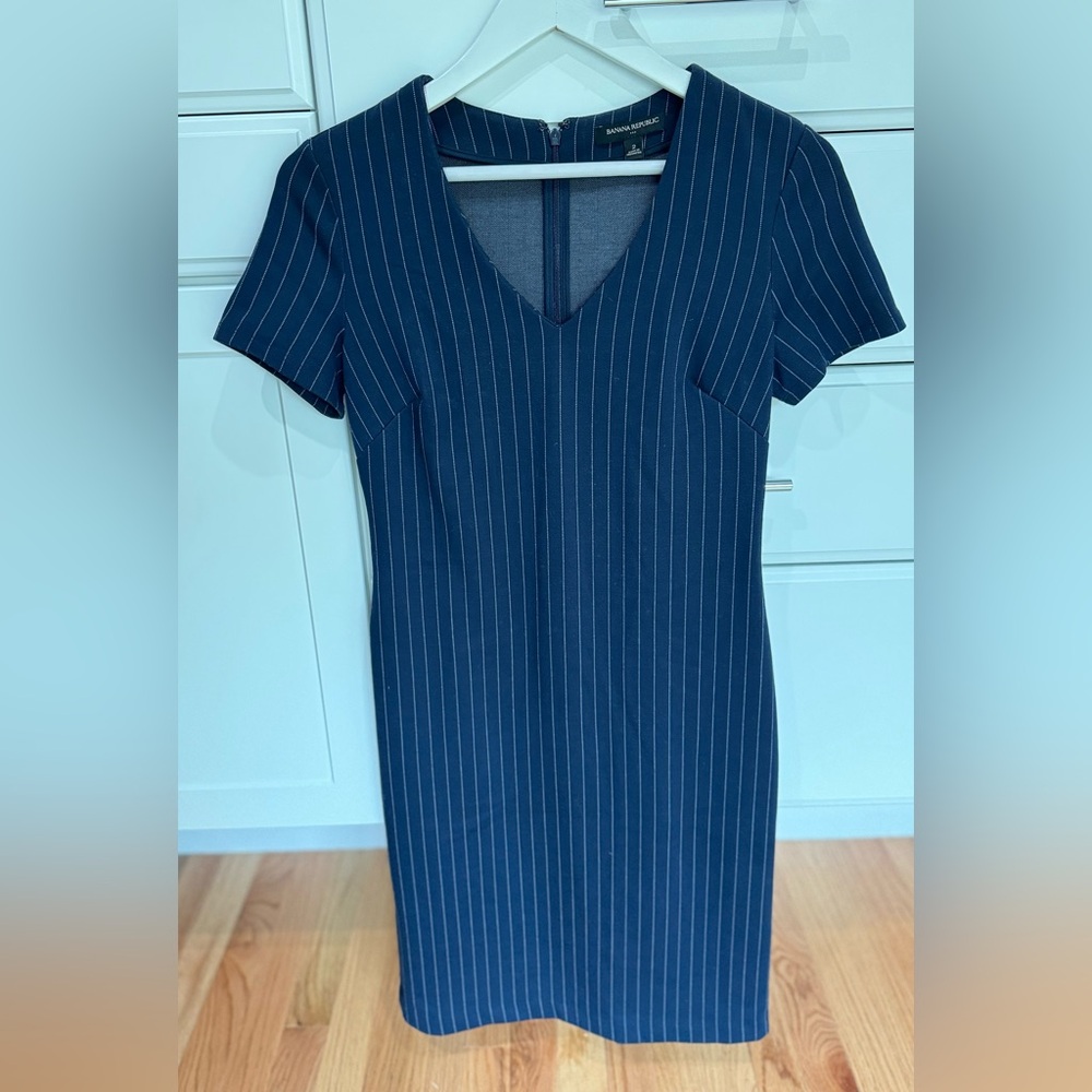 Banana Republic navy pin striped dress